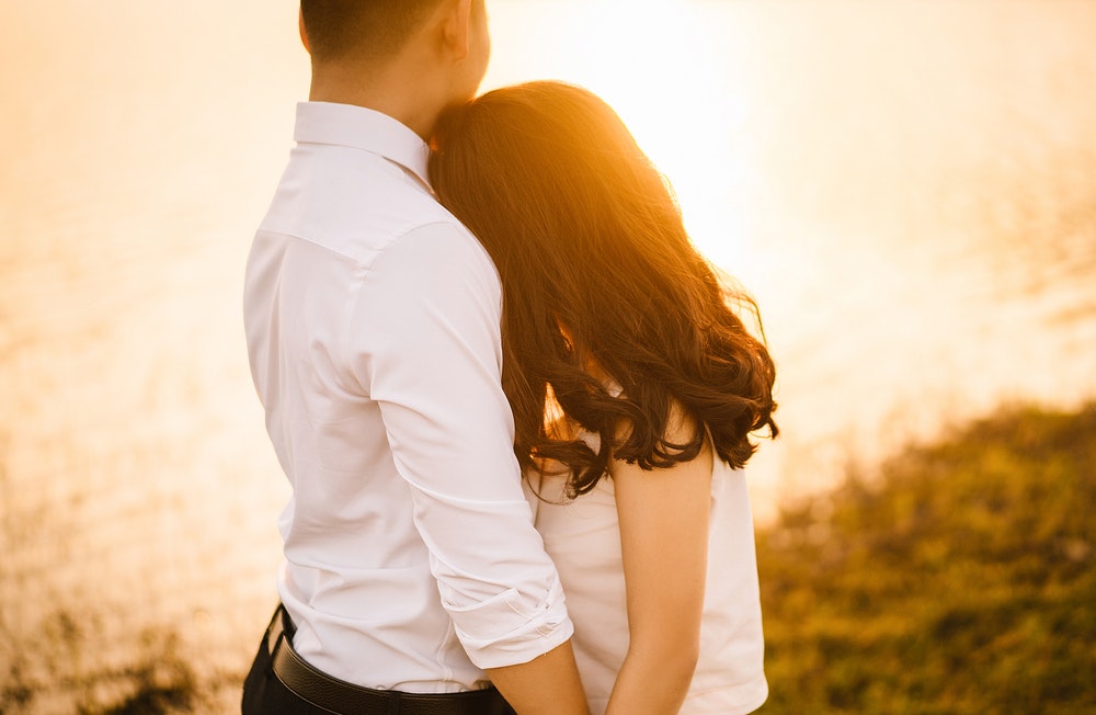 How to Attract a Sagittarius Man in March 2020