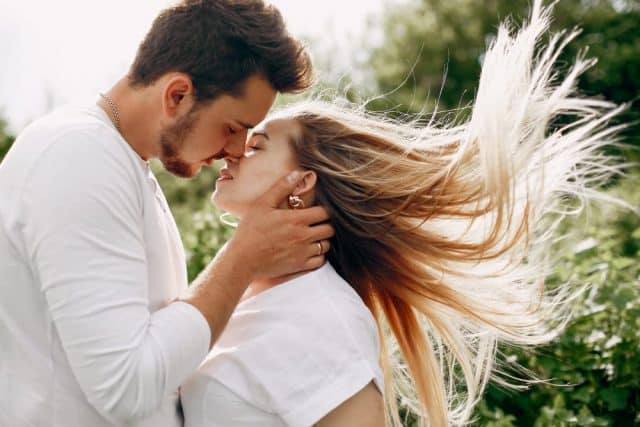 Tips To Attract A Sagittarius Man In June 2021